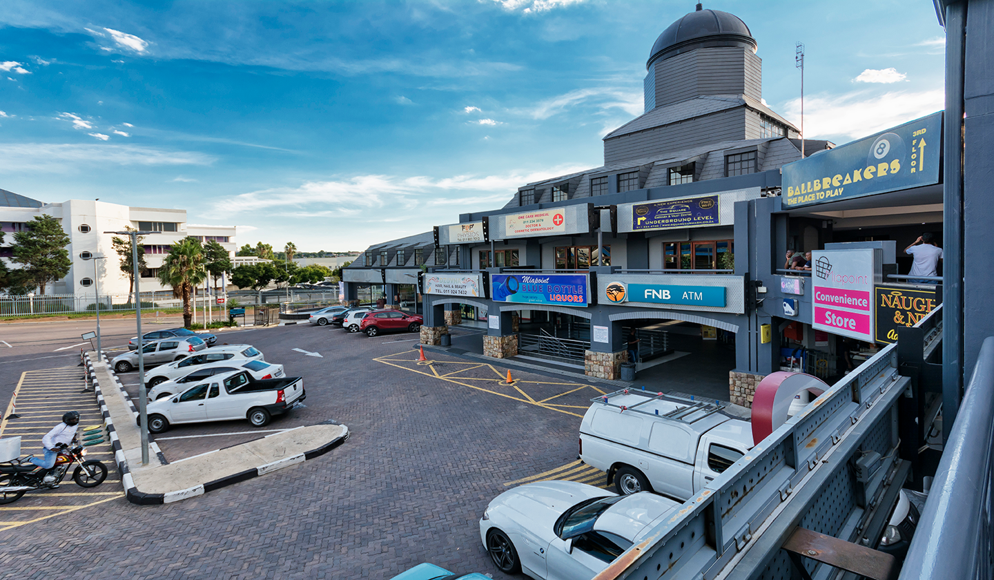 The Square Shopping Centre, center, mall, shops, rivonia, entertainment, checkers, bank, nedbank, fnb, atm, liquor, alcohol, fuel, gas, station, cake shop, cash converters, barber shop, Chinese food, Japanese food, Amitofo developments