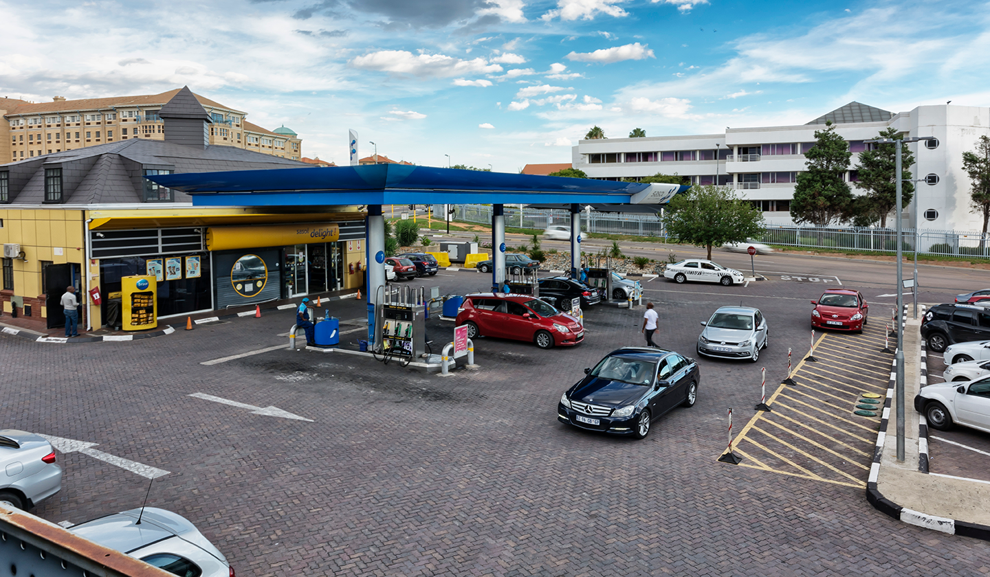 Amitofo developments, The Square Shopping Centre, center, mall, shops, rivonia, entertainment, checkers, bank, nedbank, fnb, atm, liquor, alcohol, fuel, gas, station, cake shop, cash converters, barber shop, Chinese food, Japanese food,